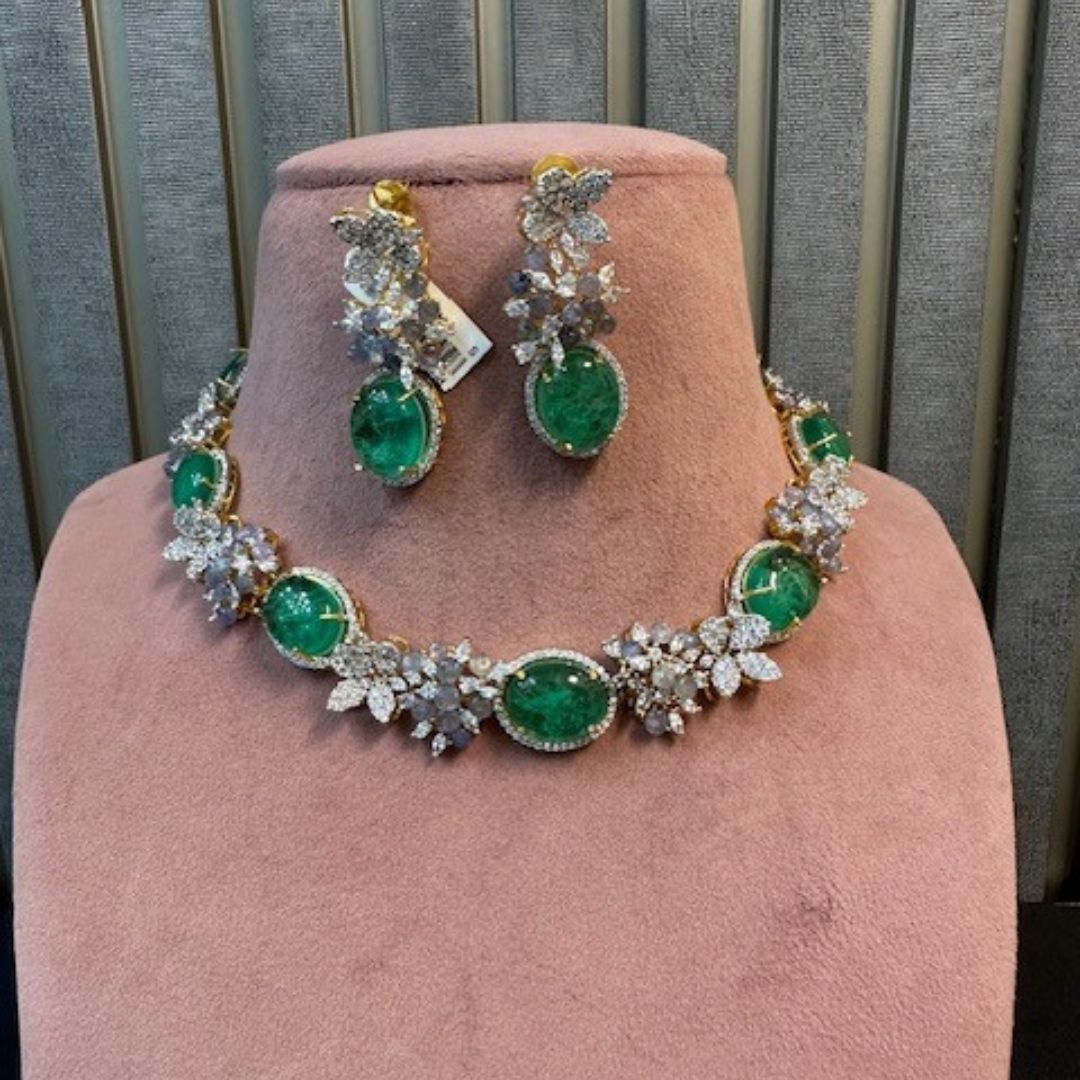 925 Sterling Silver Elegant Emerald Flower Set