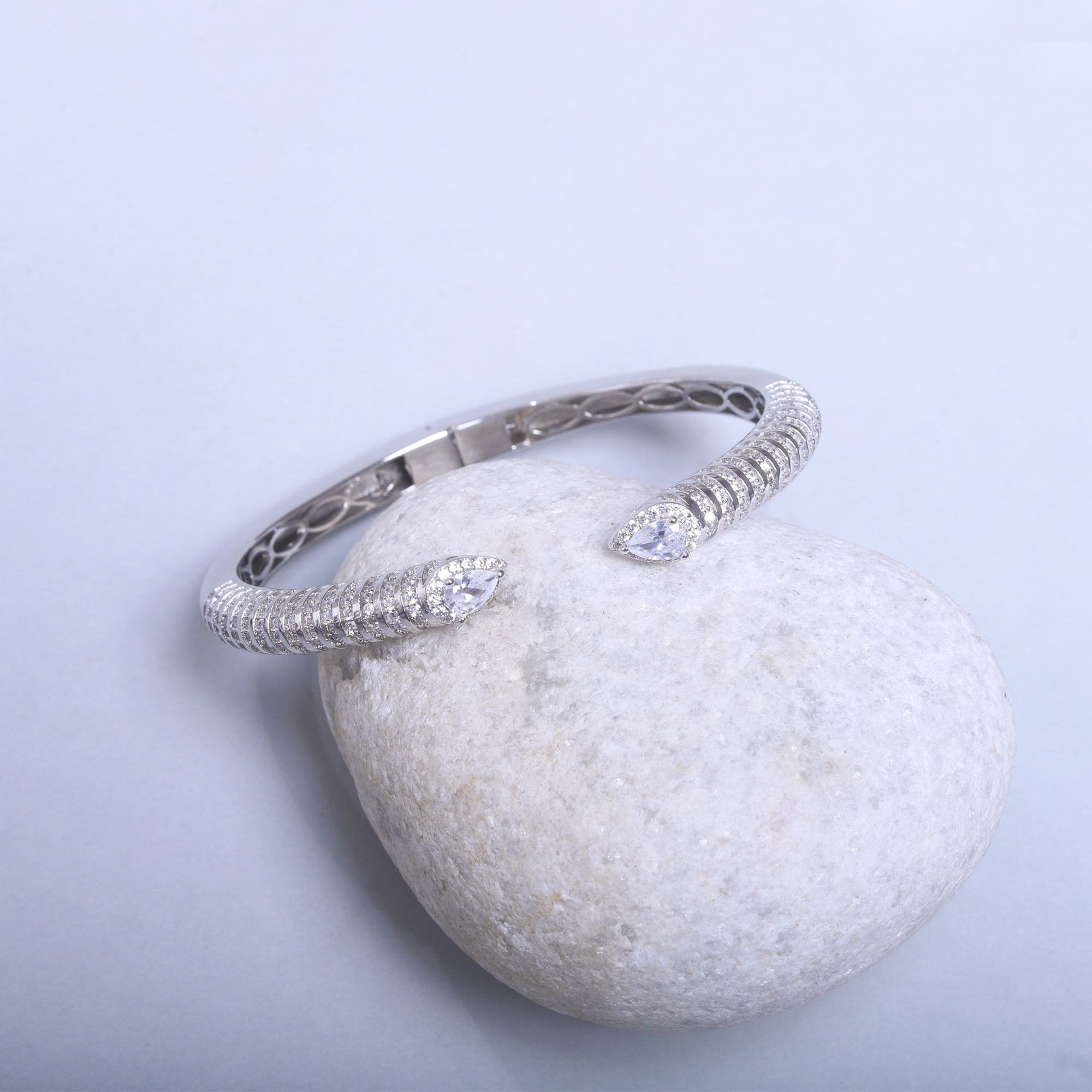 92.5 Sterling Luster Silver Cuff