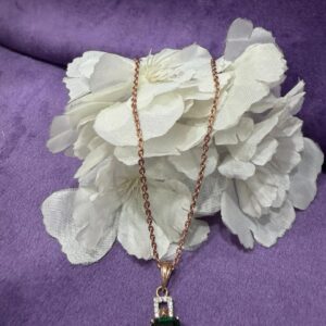 92.5 Sterling Silver Emerald Glow Chain Pendant