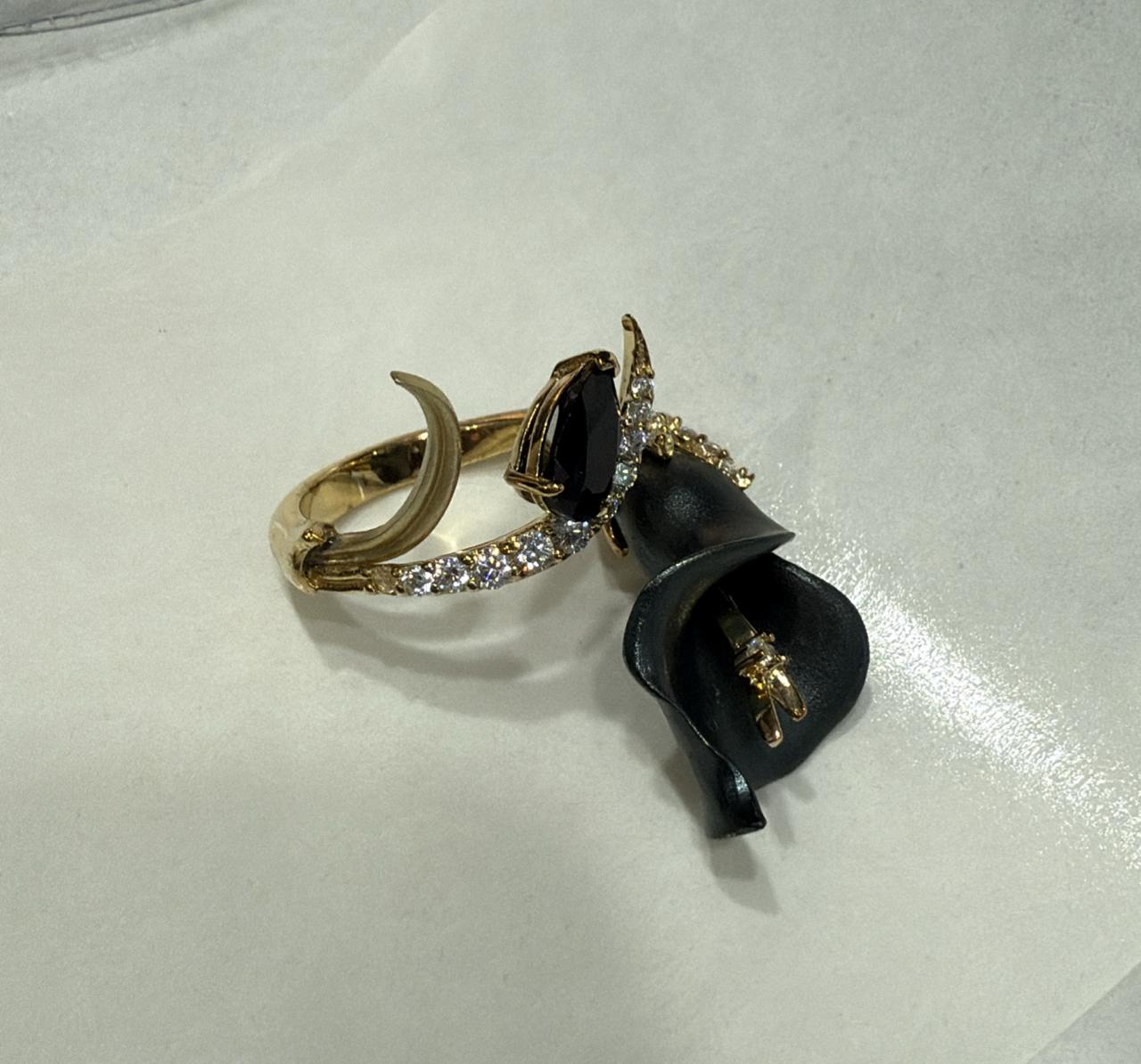 92.5 Sterling silver Royal Black Bloom Ring